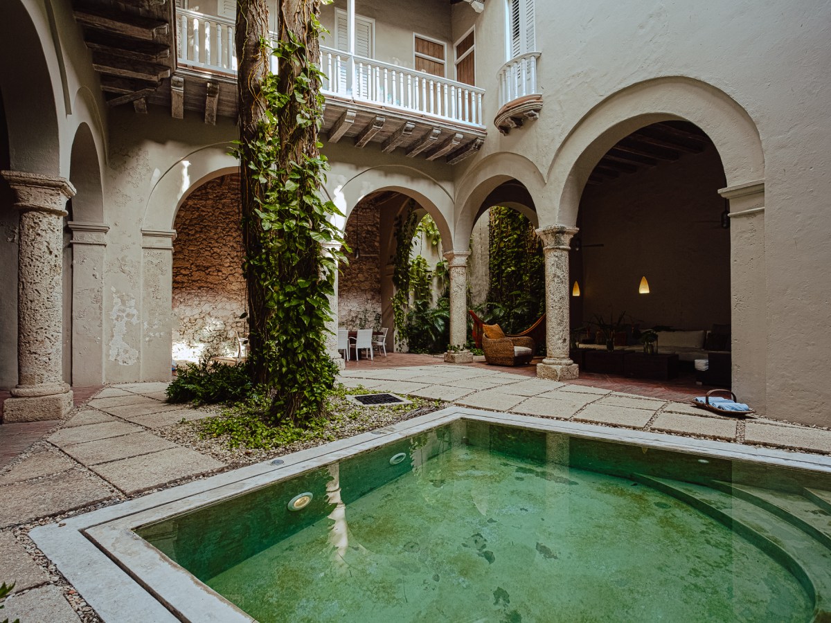 Explorando las líneas que conectan la emoción y la&nbsp;forma