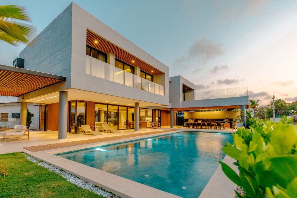 Interacción dinámica de dos volúmenes a través de la&nbsp;estructura